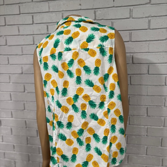 J.Crew Factory Sleeveless Shirt - Pineapple Print,‎ Lightweight, Breezy - Picture 4 of 9